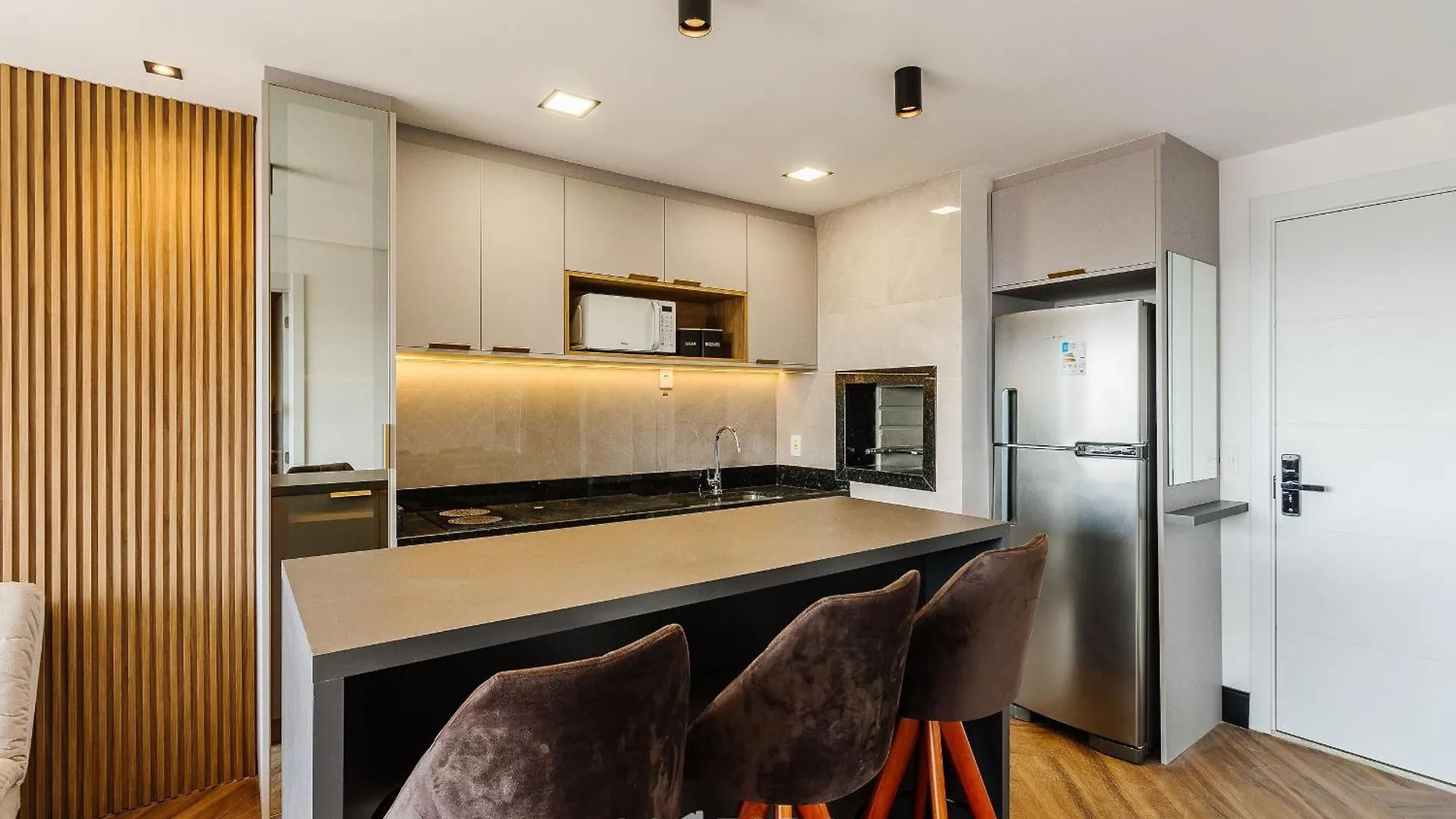 Air - Apartamentos Bem Localizados Em Porto Alegre/Rs Apartment